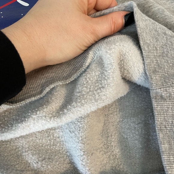 5 ADD ON! Lightly cropped Nasa hoodie - Picture 7 of 8